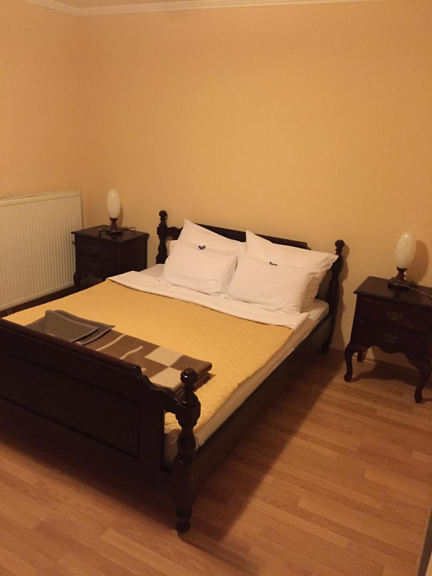 Bed & Breakfast Karavan Raska ห้อง รูปภาพ